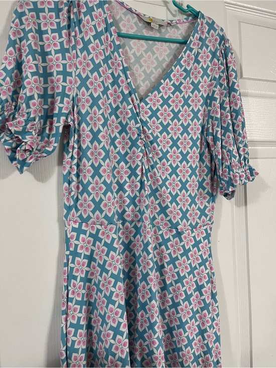 Boden Dresses & Skirts - Boden Blue and Pink Floral-Patterned Dress